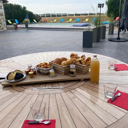 Kourline Villalunoterie Futuroscope Piscine Spa Oyre Exteriör bild