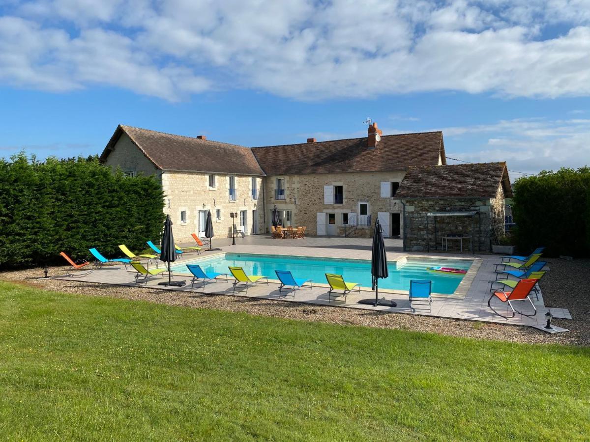 Kourline Villalunoterie Futuroscope Piscine Spa Oyre Exteriör bild